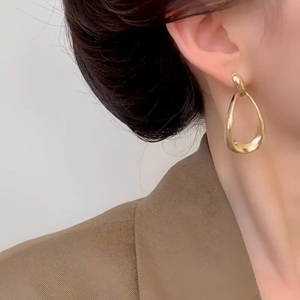 Golden Drop dangle Earrings New